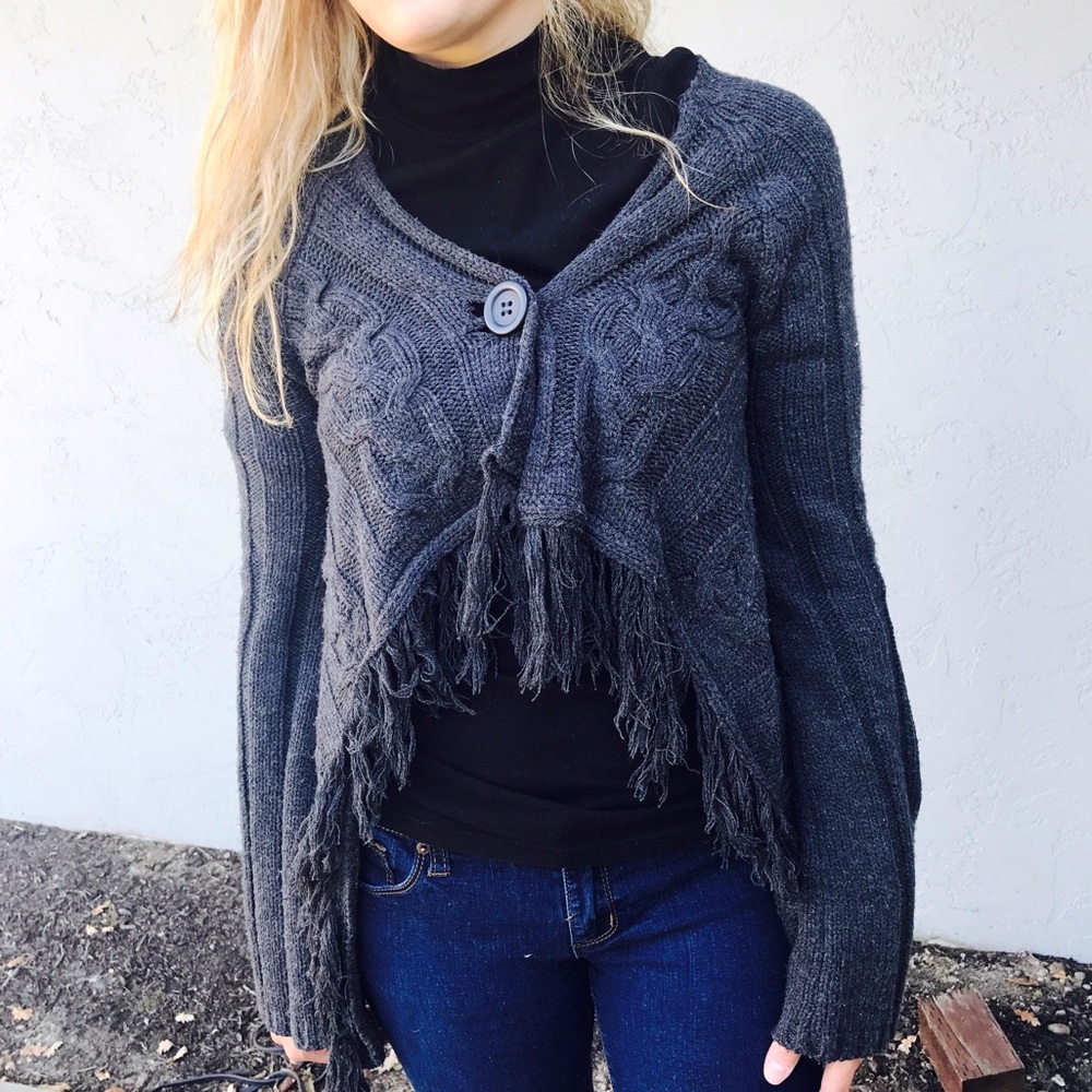 Catch 22 Alloy Grey knit long sleeve sweater Fall/Autumn
